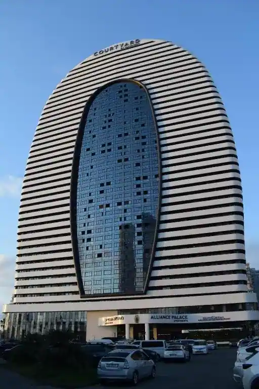 Alliance Palace — apartments under construction